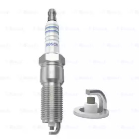 Купить BOSCH 0242225668 свеча зажигания!\ Jeep Cherokee 2.4, Chrysler PT Cruiser/Serbing/Voyager 2.0/2.4 00>