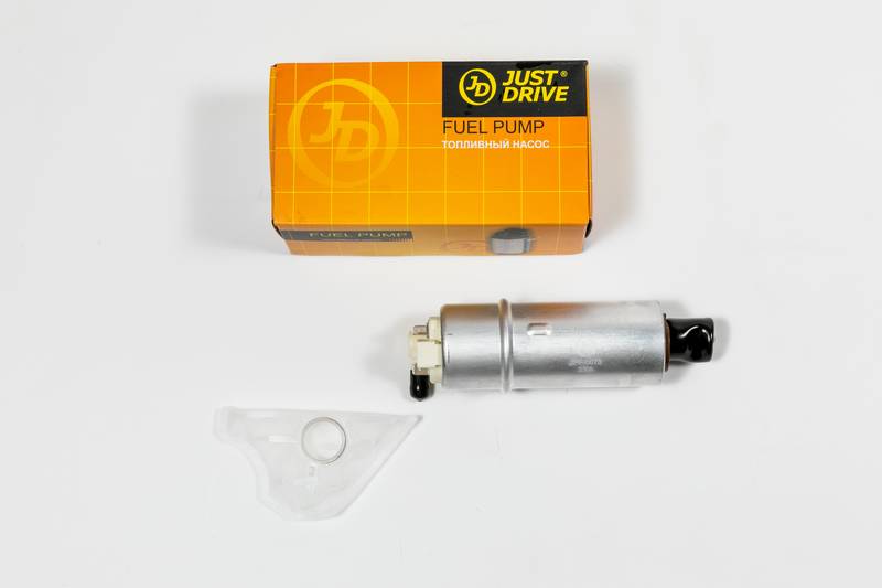 Купить JD JPF0073 Топливный насос электрический (насос) 8.5A, 4bar, 105L/h (с сеткой) 770069A
