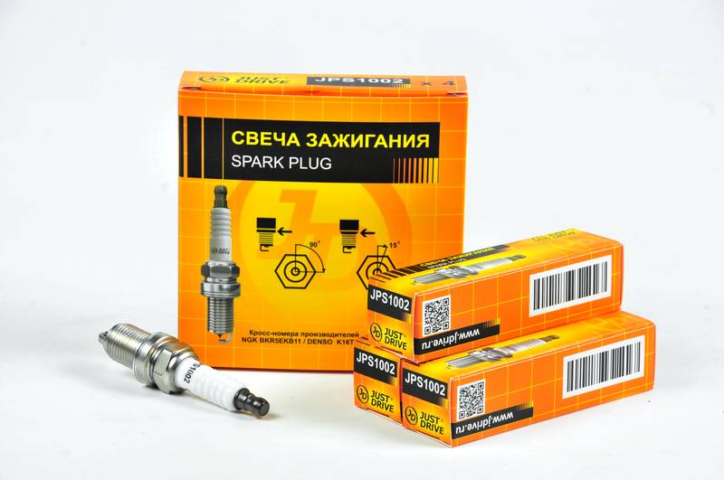 Купить JD JPS1002 Свеча зажигания /BKR5EKB11/K16TR11