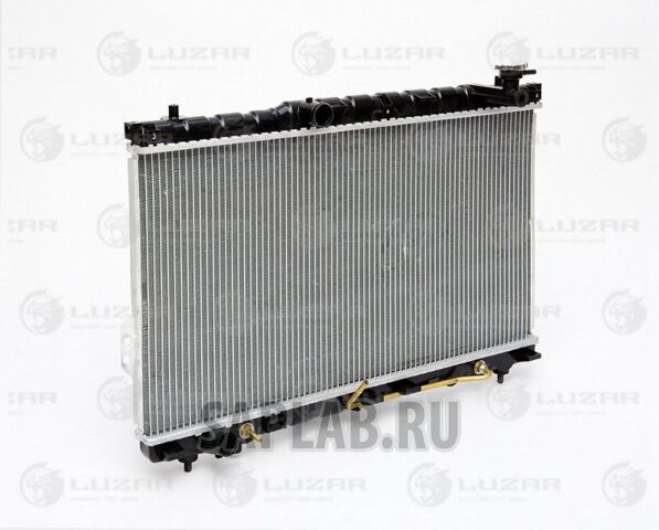 Купить LUZAR LRCHUSF00250 Радиатор двигателя Hyundai SantaFe (00-) AT LRCHUSF00250