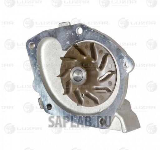 Купить LUZAR LWP0982 Насос водяной Renault Duster (10-) 2.0i LWP0982