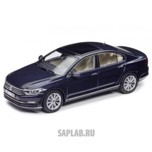 Купить VAG 3G5099300 F5F Модель автомобиля Passat 1:43